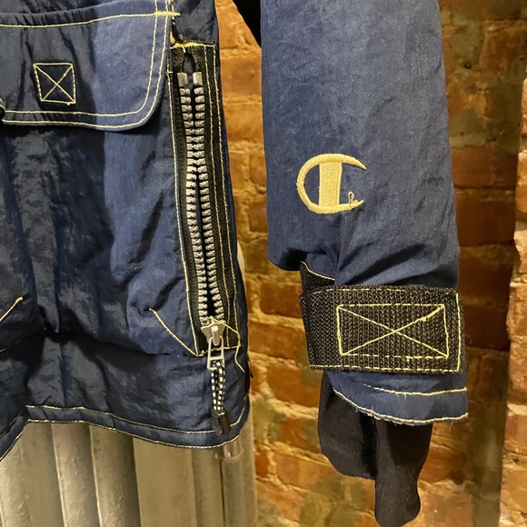 Champion Vintage Jacket - Picture 3 of 5